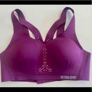 Victoria Sport bra 34B